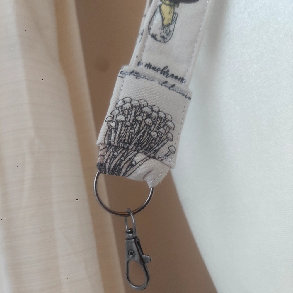 2P, Mushrooms Neck & Wristlet Lanyard, Handmade 🍄 100%Cotton, Black Clasp/Chain